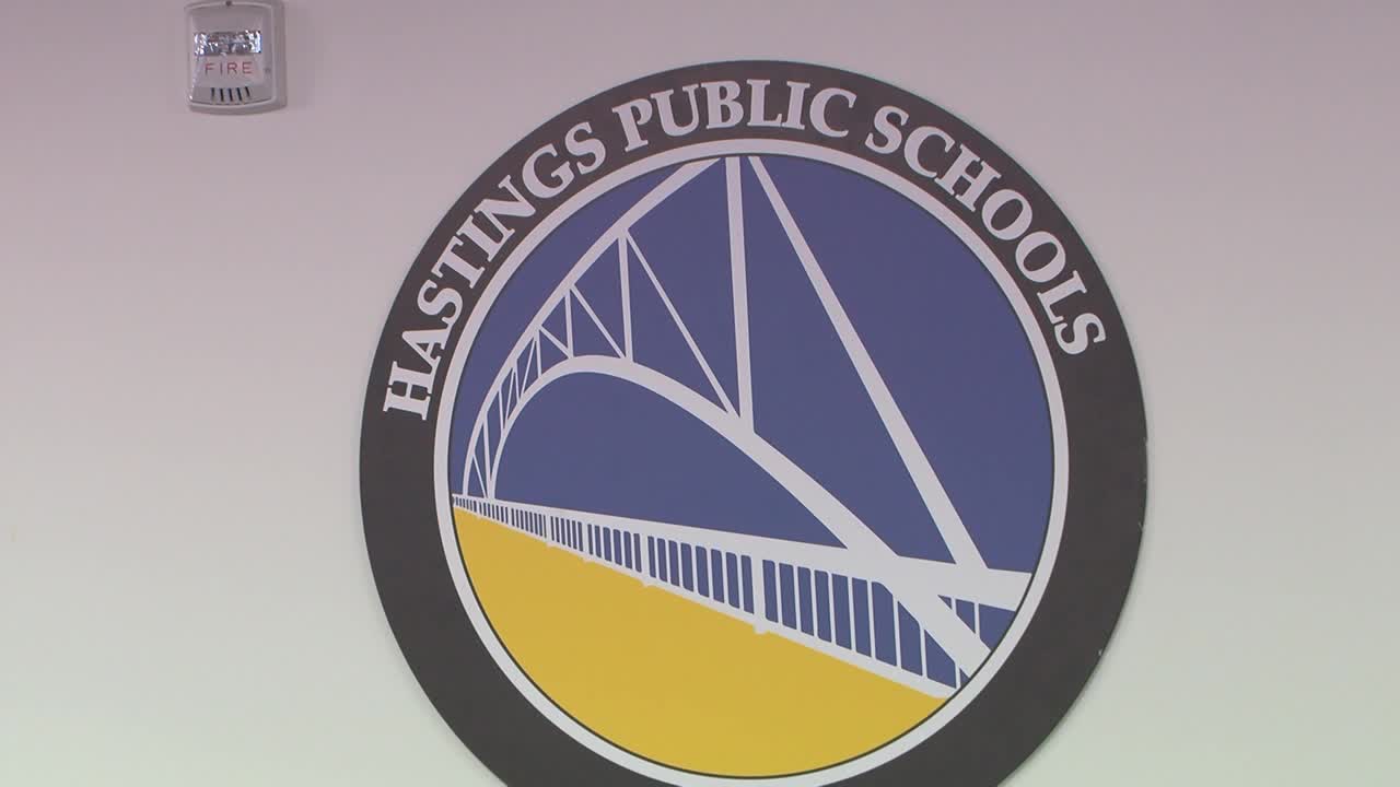 Hastings school officials discuss policy change on what’s allowed on school walls — KSTP 5 — Gopher, Fort Worth Schools news