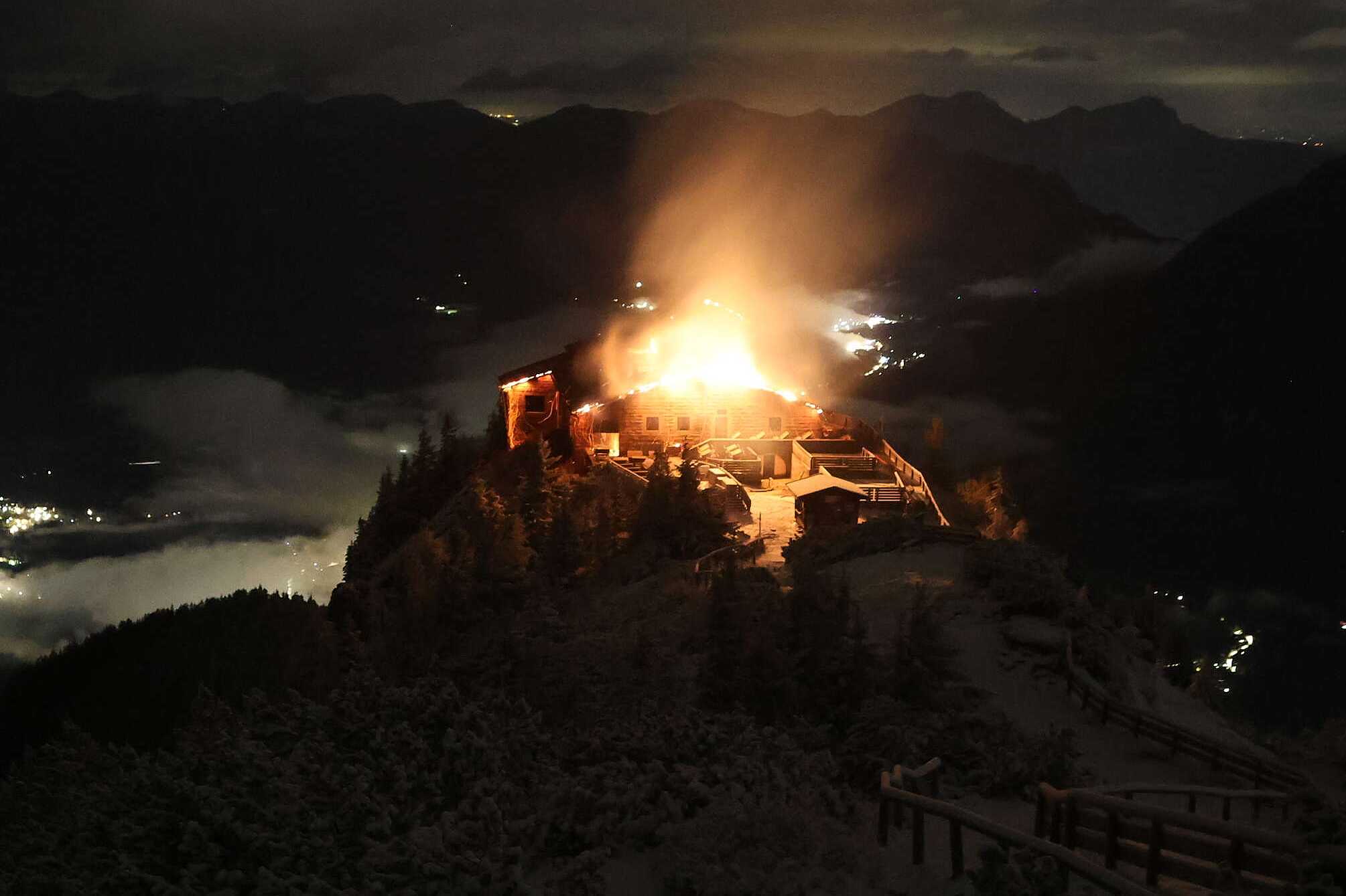 Fire devastates Eagle's Nest retreat built for Hitler in Germany; A suspect is detained — WESH 2 Orlando, Fort Worth Community news