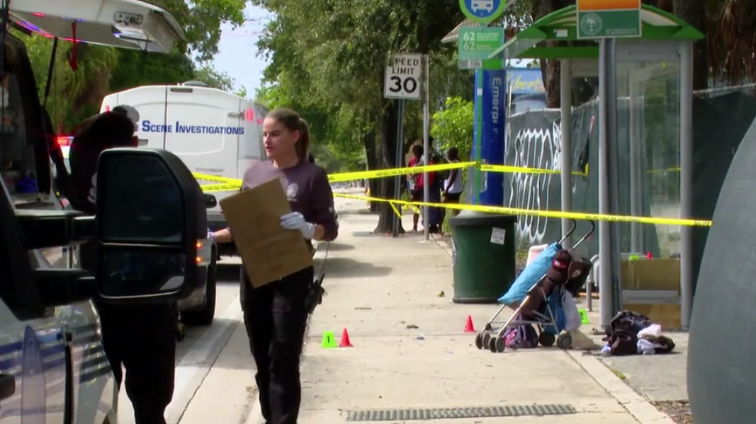 Attacker, victim injured in stabbing at Miami bus stop — WSVN 7 Miami-Dade, Fort Worth Community news